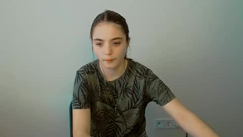 Snapshot of azumi_chan_ chatting on September 2025 05:42:01 AM azumi_chan_ online show from September 2025 05:42:01 AM