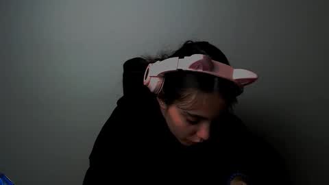 Snapshot of azumi_chan_ chatting on October 2025 09:11:01 PM azumi_chan_ online show from October 2025 09:11:01 PM