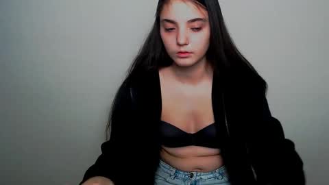 Snapshot of azumi_chan_ chatting on October 2025 02:44:01 AM azumi_chan_ online show from October 2025 02:44:01 AM