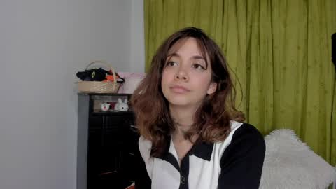 azumi saan online show from April 2026 01:17:02 AM