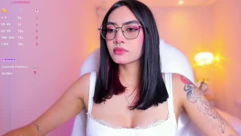 Azura online show from April 2026 07:21:02 PM