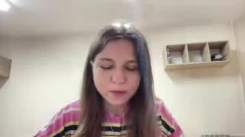 Snapshot of azzieheberly chatting on June 2026 06:23:01 PM Niki online show from June 2026 06:23:01 PM