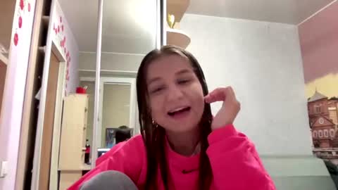 Snapshot of azzieheberly chatting on July 2026 05:04:01 PM Niki online show from July 2026 05:04:01 PM