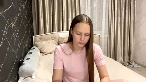 Anny Simpson online show from October 2025 12:05:02 PM