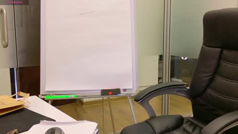 Olivia and Lexi online show from February 2025 08:15:02 AM