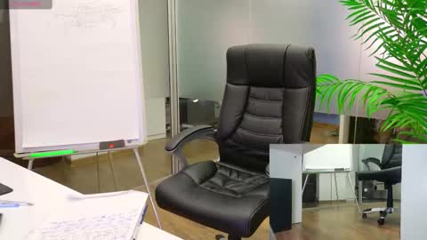 Olivia and Lexi online show from February 2025 08:17:01 AM