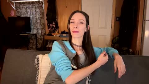 Fern Browning online show from December 2024 02:06:02 PM