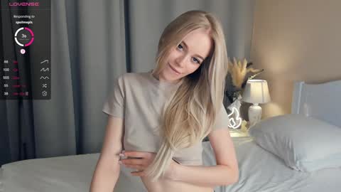 Snapshot of baby_is_ready chatting on December 2024 09:18:02 AM Emily online show from December 2024 09:18:02 AM