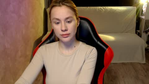 baby_kitte online show from April 2026 03:17:01 AM