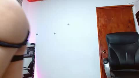 sofia online show from March 2025 02:00:01 PM