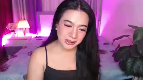   AMANDA  online show from May 2026 07:42:01 PM