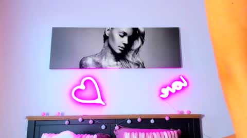 Aisha online show from March 2026 01:51:01 PM