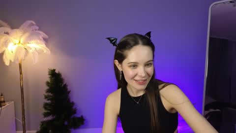 Snapshot of babydi_ chatting on December 2024 03:19:01 AM hiii honey im Diana 3 online show from December 2024 03:19:01 AM
