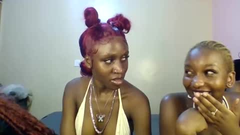 Snapshot of babydoll_230 chatting on June 2026 04:06:01 PM Babydoll 230 online show from June 2026 04:06:01 PM