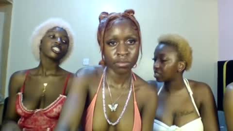 Snapshot of babydoll_230 chatting on June 2026 06:51:01 AM Babydoll 230 online show from June 2026 06:51:01 AM