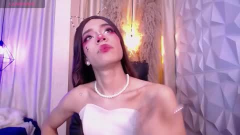 Foxy online show from March 2026 08:35:02 PM