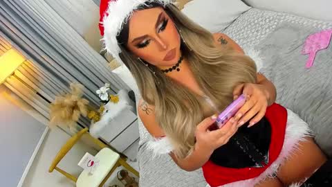 Snapshot of babygoddess4u chatting on December 2024 08:05:02 PM ASK ME IN PM online show from December 2024 08:05:02 PM