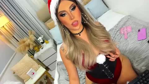 Snapshot of babygoddess4u chatting on December 2024 04:20:01 PM ASK ME IN PM online show from December 2024 04:20:01 PM