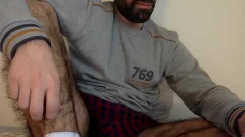 Tom A.    online show from February 2025 05:06:01 PM