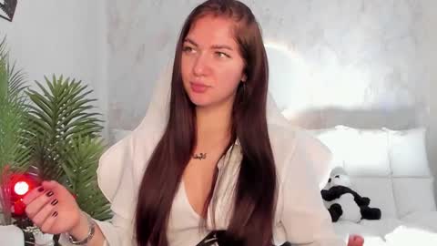 Sophia online show from September 2025 03:40:02 AM