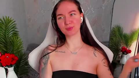 Snapshot of babyisperfect chatting on April 2026 01:26:01 AM Sophia online show from April 2026 01:26:01 AM