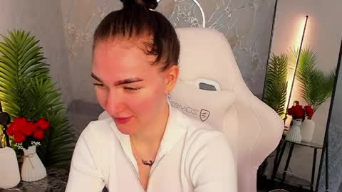 Snapshot of babyisperfect chatting on May 2026 01:45:02 AM Sophia online show from May 2026 01:45:02 AM
