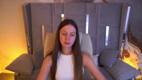 Lady Vi online show from July 2026 07:21:01 PM