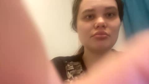 Snapshot of babymeow17 chatting on April 2026 02:36:01 AM babymeow17 online show from April 2026 02:36:01 AM