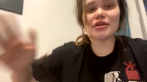 Snapshot of babymeow17 chatting on May 2026 01:11:01 AM babymeow17 online show from May 2026 01:11:01 AM
