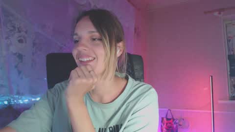 Sonya online show from September 2025 08:30:01 PM