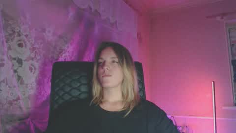 Sonya online show from October 2025 05:42:01 PM