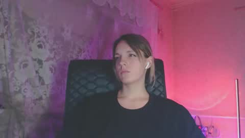 Sonya online show from October 2025 07:48:02 PM