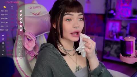 Nika online show from December 2024 11:01:02 PM