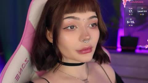 Nika online show from November 2025 09:13:02 PM