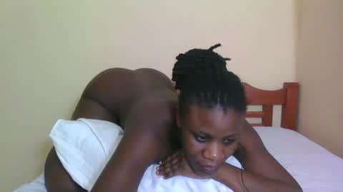 Snapshot of babyrozillah chatting on June 2026 07:27:01 PM PRISCILLAH online show from June 2026 07:27:01 PM