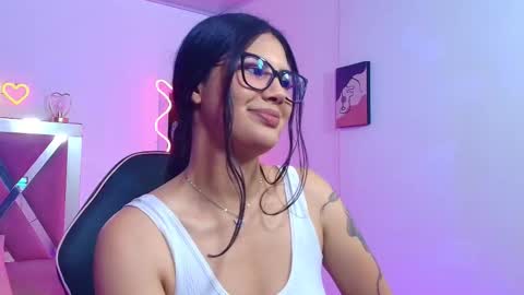 Snapshot of babyvenu_tay chatting on September 2025 03:39:02 AM VENU online show from September 2025 03:39:02 AM