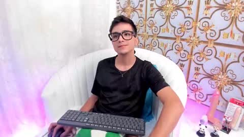 bad_boy_21_ online show from March 2026 10:09:02 AM