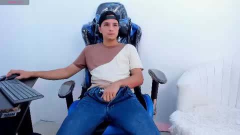 bad_boy_21_ online show from June 2026 10:03:01 PM