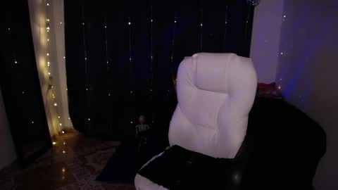 Scarlett online show from February 2025 11:08:02 PM