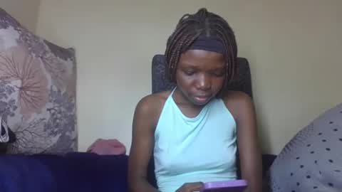 baddie_floxxy online show from April 2026 06:05:01 PM