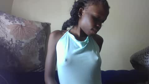 Snapshot of baddie_floxxy chatting on May 2026 07:30:01 PM baddie_floxxy online show from May 2026 07:30:01 PM