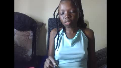 Snapshot of baddie_floxxy chatting on May 2026 05:03:01 AM baddie_floxxy online show from May 2026 05:03:01 AM