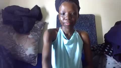 Snapshot of baddie_floxxy chatting on May 2026 08:28:01 PM baddie_floxxy online show from May 2026 08:28:01 PM