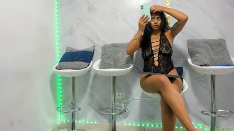 Snapshot of badgirls_000 chatting on February 2025 06:51:01 PM candy and dayan online show from February 2025 06:51:01 PM
