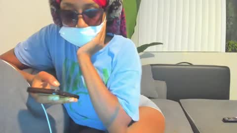 Snapshot of badgurldnay chatting on October 2025 04:13:01 AM badgurldnay online show from October 2025 04:13:01 AM