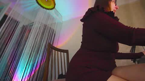 Snapshot of badwebcamgirl chatting on December 2024 02:10:02 PM engely online show from December 2024 02:10:02 PM