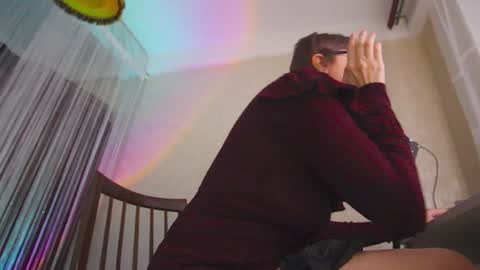 Snapshot of badwebcamgirl chatting on December 2024 10:24:01 AM engely online show from December 2024 10:24:01 AM