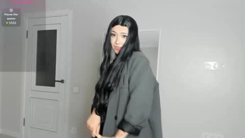 bae_lyn online show from October 2025 01:22:02 PM