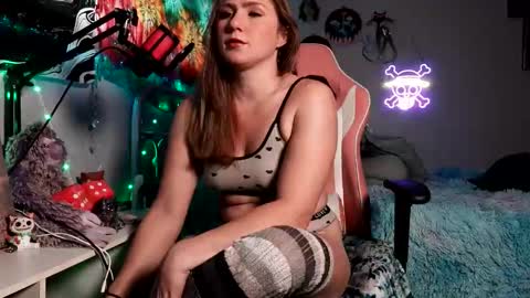 Bae Bae Blue online show from December 2025 08:04:01 PM