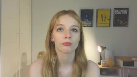 Snapshot of baeyoda chatting on April 2026 04:01:01 PM Kate online show from April 2026 04:01:01 PM